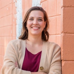 Jenn Richards Headshot